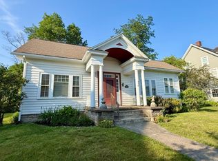 430 York St, York, ME 03909