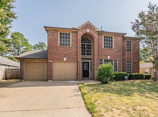 8112 Fireside Dr, North Richland Hills, TX 76182
