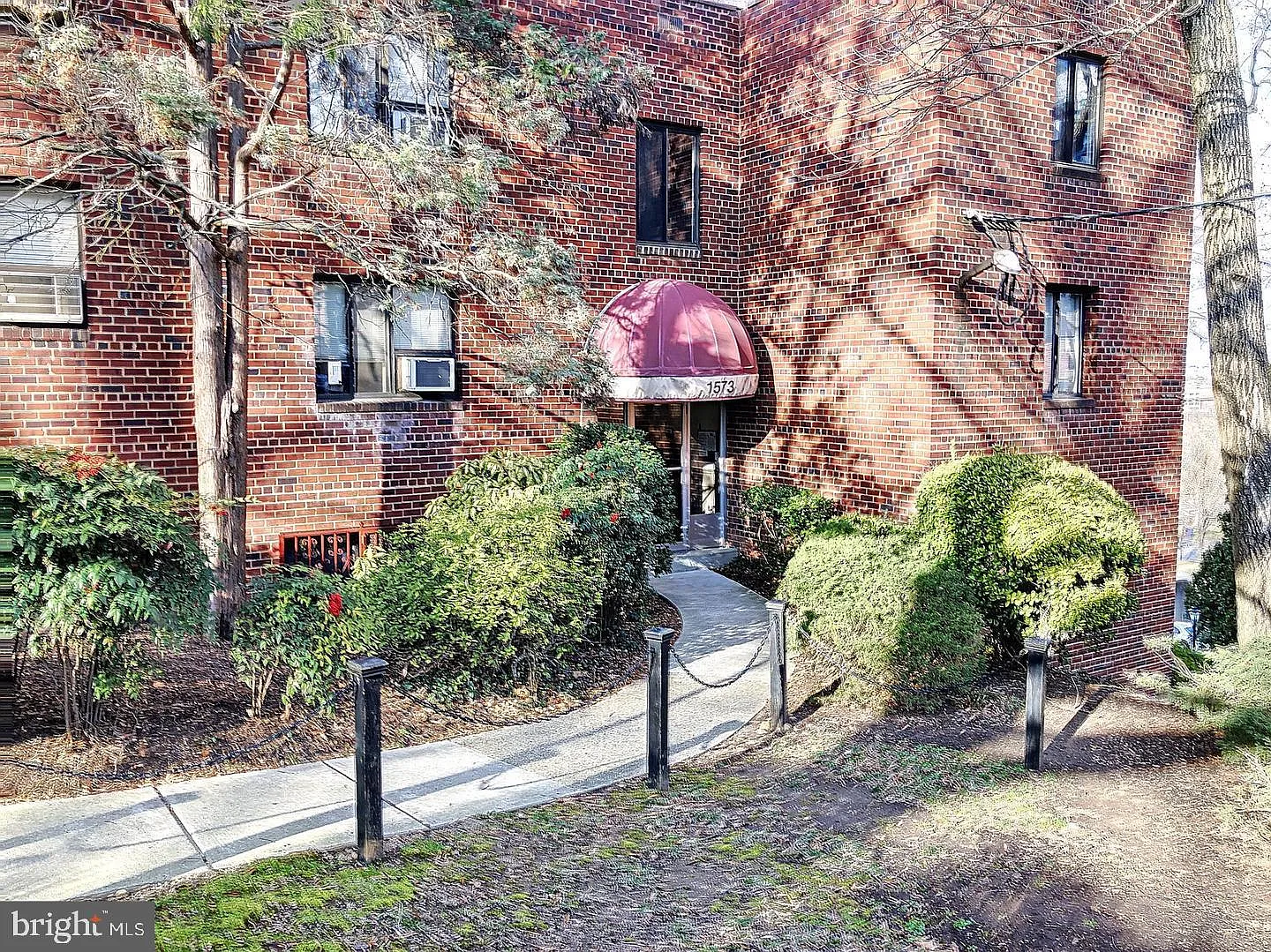 Georgetown Vista — Photo 2
