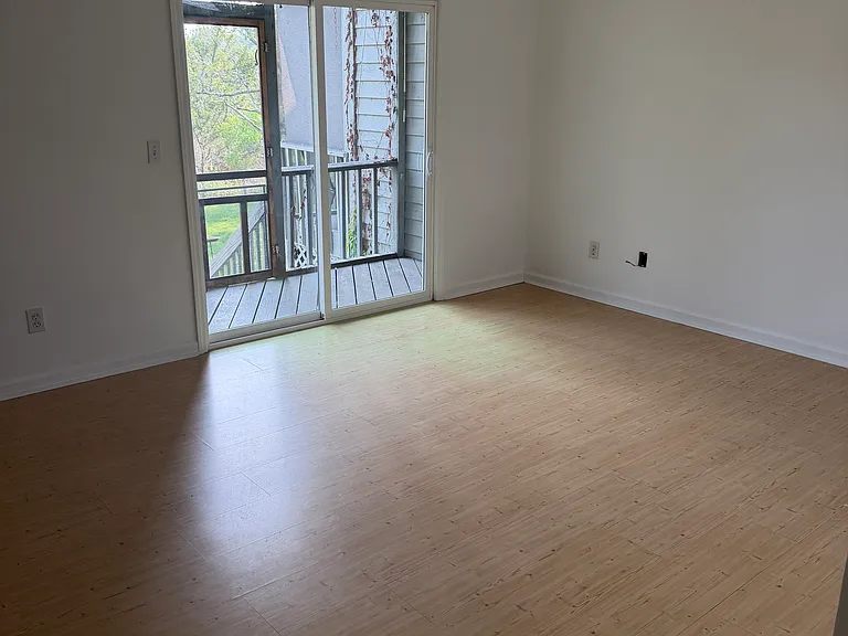1088 Marsh Court Ln — Photo 15