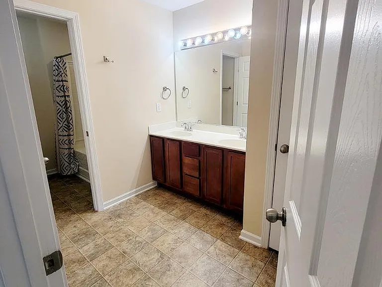 1120 Renewal Pl #104 — Photo 40