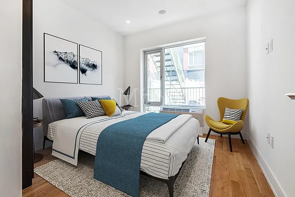 Rented by Brick&Mortar | media 32