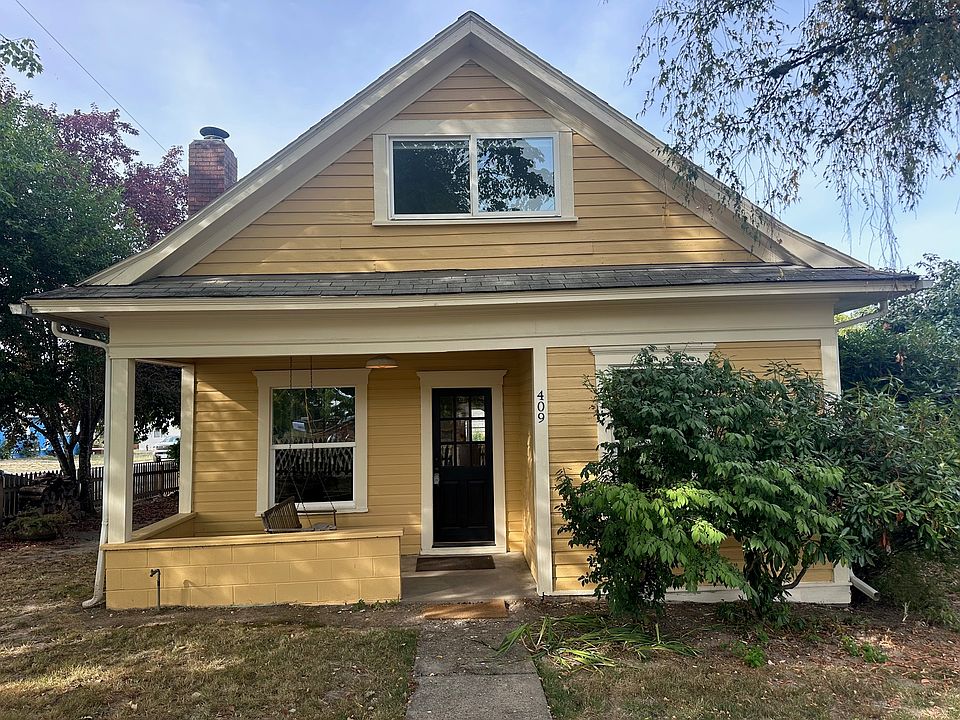 Small cottage, 1250 square feet