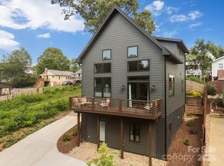 104 Deaver St, Asheville, NC 28806