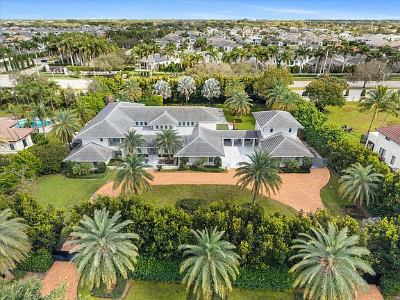 3rd image of 17552 Fieldbrook Circle E