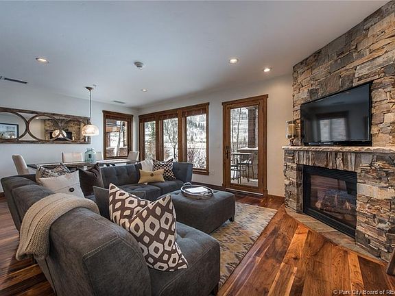 2nd image of 2800 Deer Valley Dr #6127