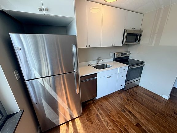 4th image of 125 Trapelo Rd APT 2