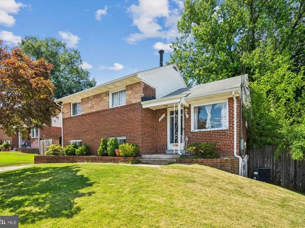 6412 Rolling Ridge Dr, Capitol Heights, MD 20743