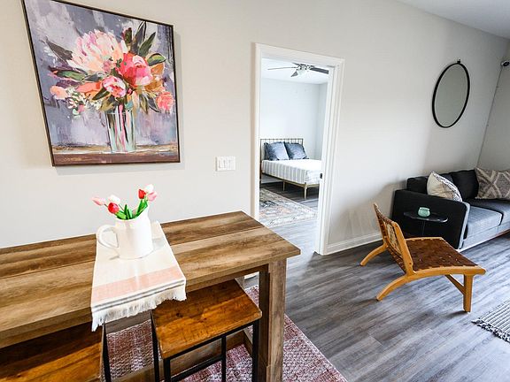 5th image of 8500 Westmont Dr APT 113