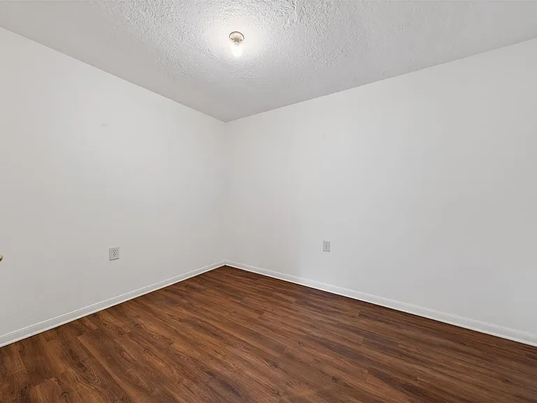 418 Texas St — Photo 22