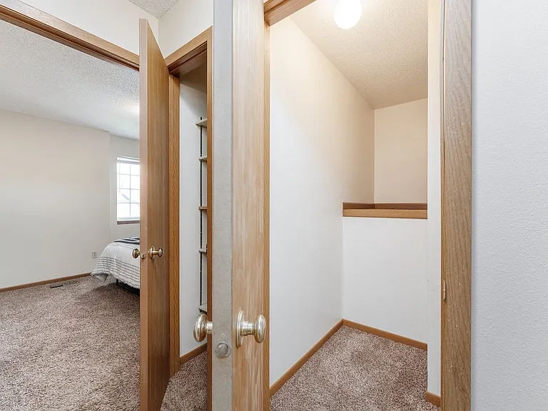Eastpointe Townhomes — Photo 10