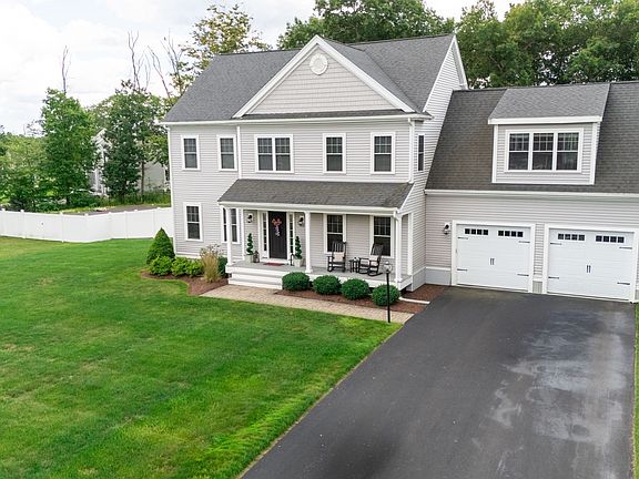 2nd image of 20 Kelly Ln