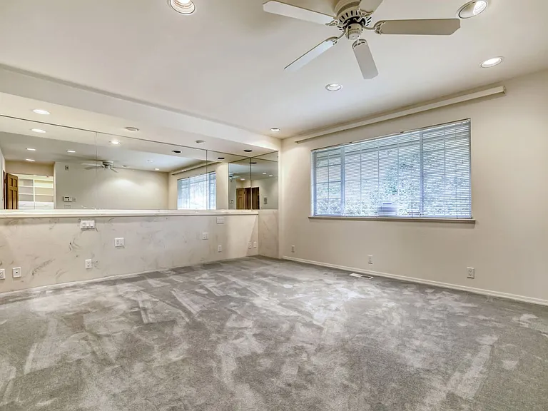 5204 SW Pritchard St — Photo 10