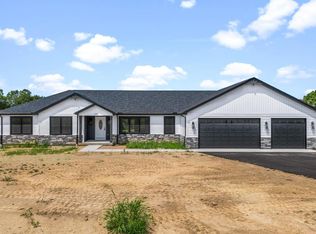 1200 Hunters Gln, Adams Township, OH 45177
