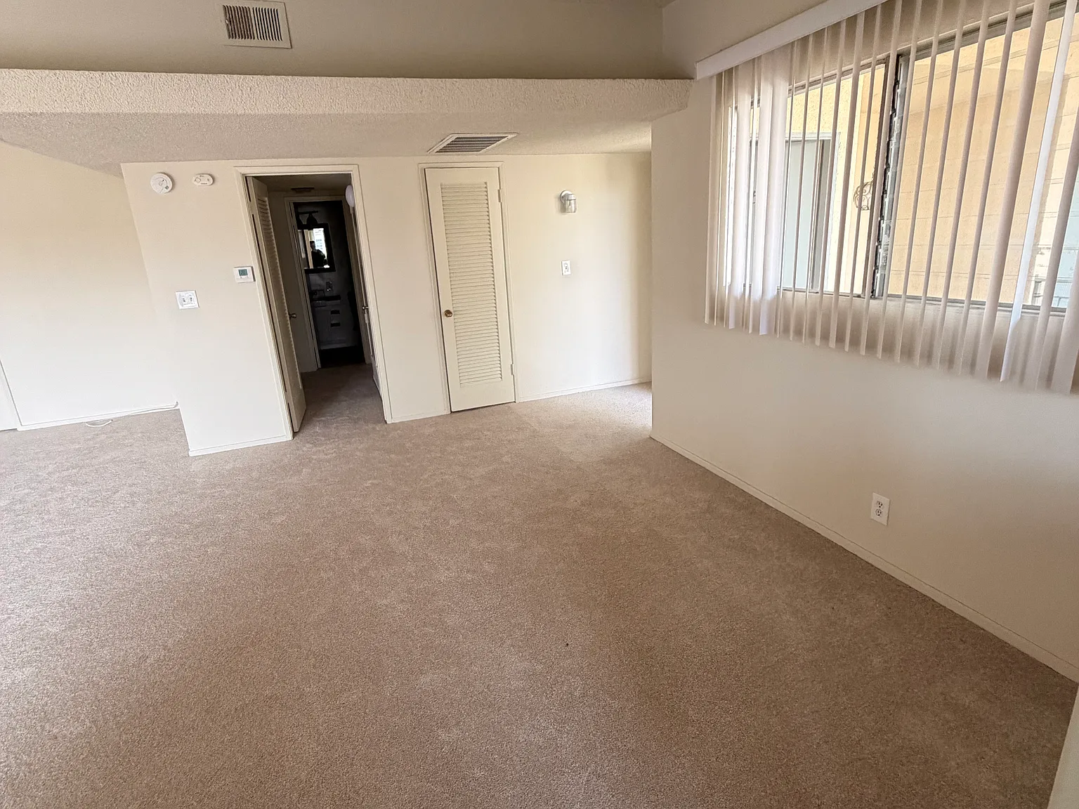2 bed, 1500 sqft, $2,500 — Photo 3