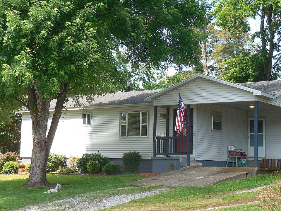 1st image of 607 Missouri Pl