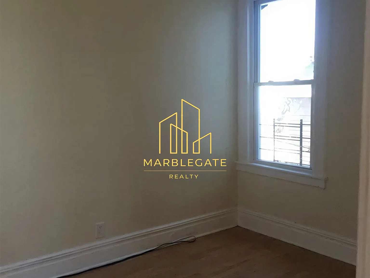 3 bed, 1050 sqft, $1,800 — Photo 3