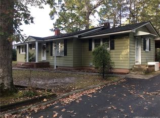 451 Shetland Dr, Fayetteville, NC 28303