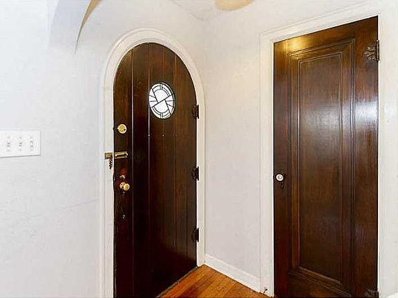 3rd image of 6114 N Park Ave