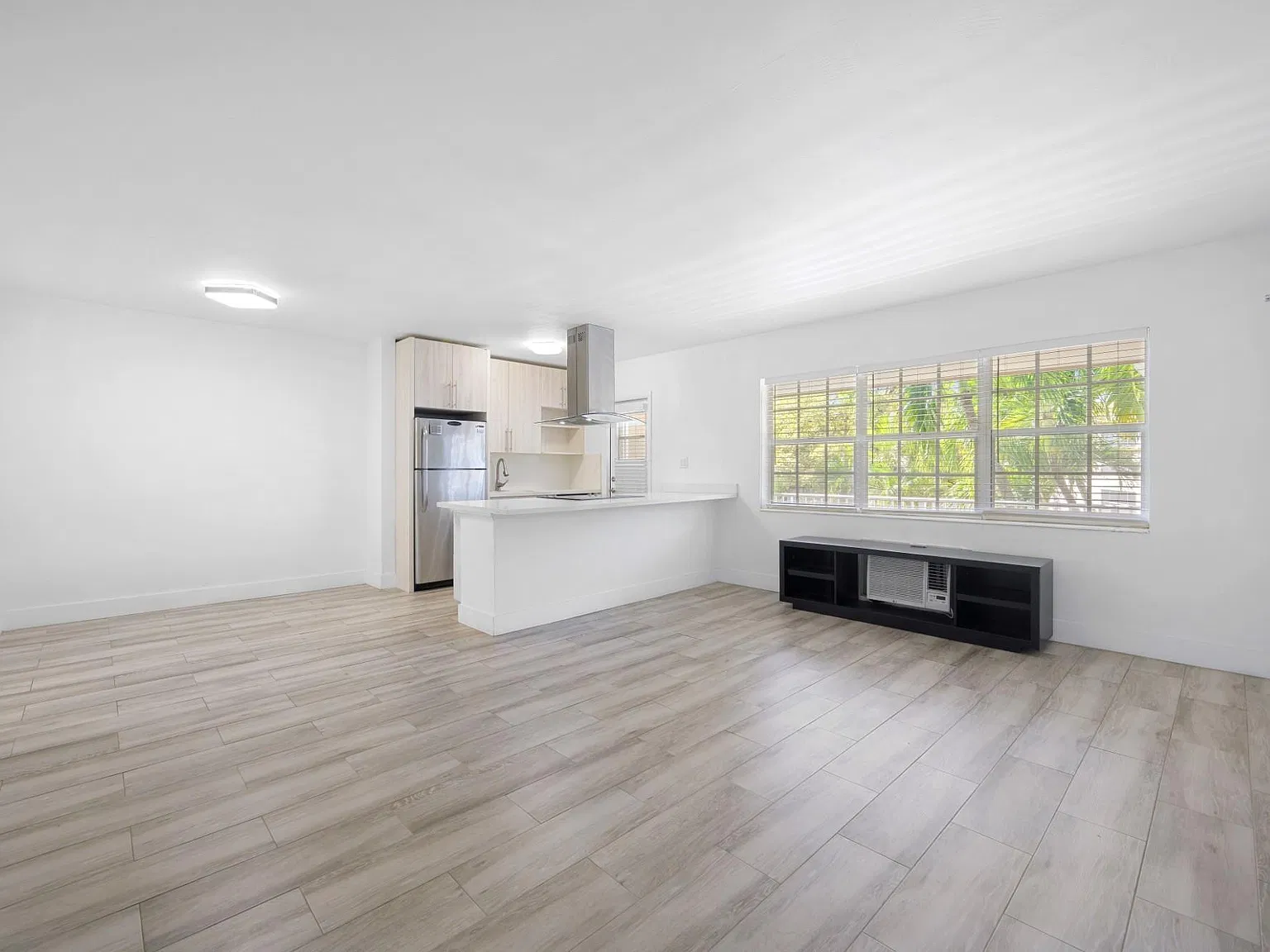 1 bed, 1.0 bath, 657 sqft, $2,200 — Photo 1