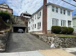 142 Langdon Ave UNIT 1, Watertown, MA 02472