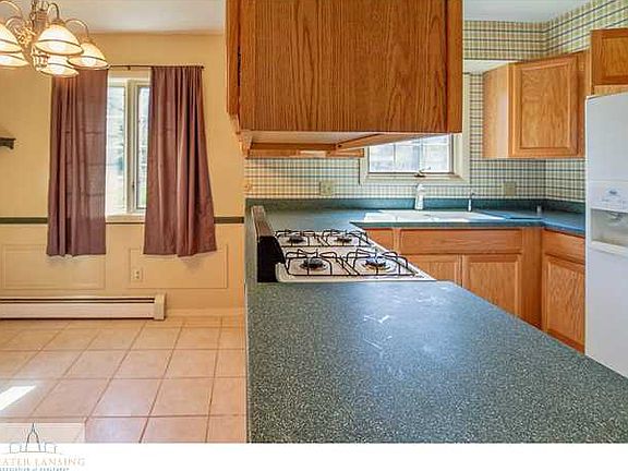 4th image of 12820 Iroquois Dr