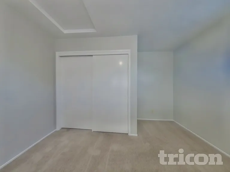 1630 E Lake Ct — Photo 9