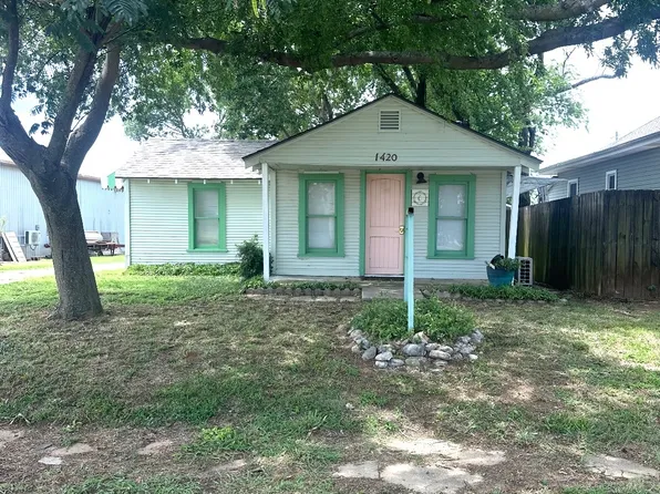 1420 W 1st St, Sulphur, OK 73086