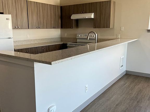 3rd image of 2921 Federal Ave