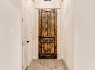 214 Jacinth Ln, Granbury, TX 76049