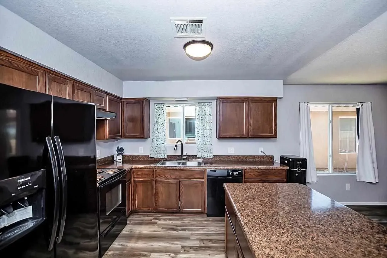 3648 South Desert Oasis Drive — Photo 4