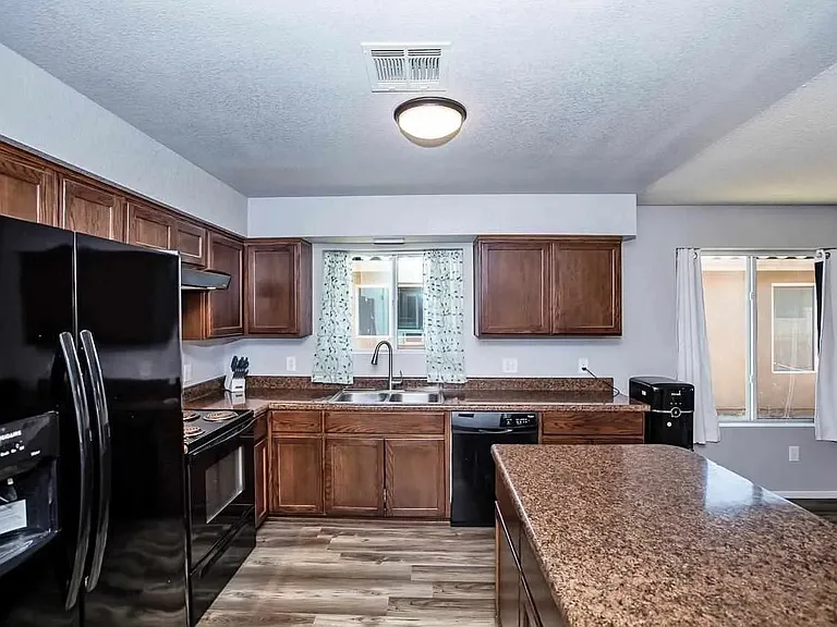 3648 S Desert Oasis Dr — Photo 4