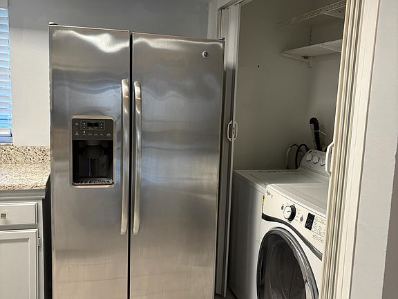4th image of 5104 Lesher Ct