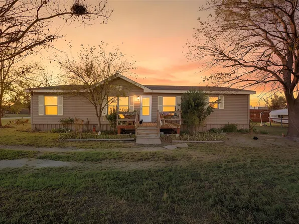 103 Ellis St, Bardwell, TX 75101