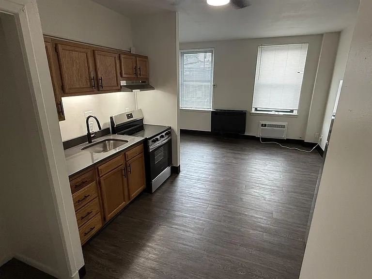 123 E Iowa Ave #3 — Photo 5