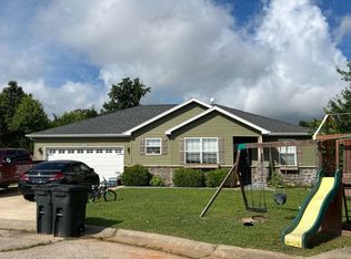 106 Iron Ct, Saint Robert, MO 65584