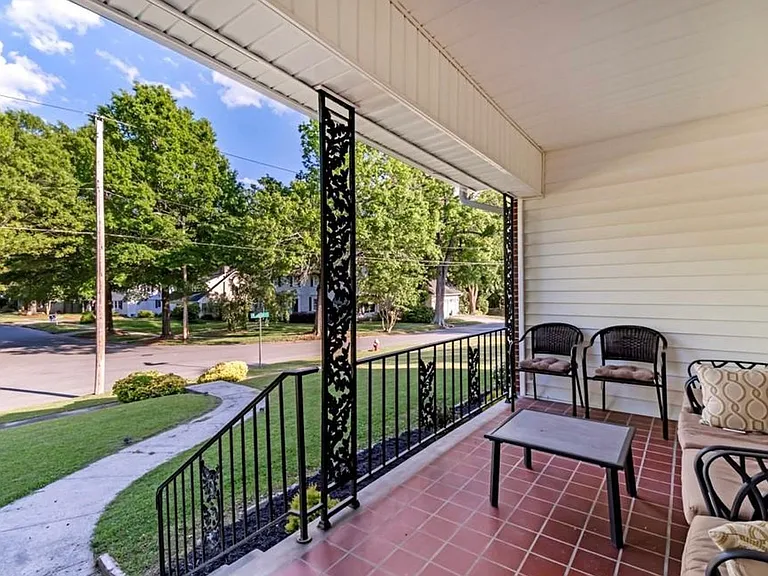 300 Edgedale Dr — Photo 28