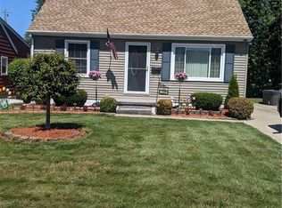 3509 Oakwood St, Erie, PA 16508
