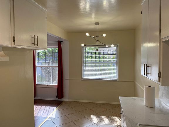 4th image of 3221 W 63rd St #2
