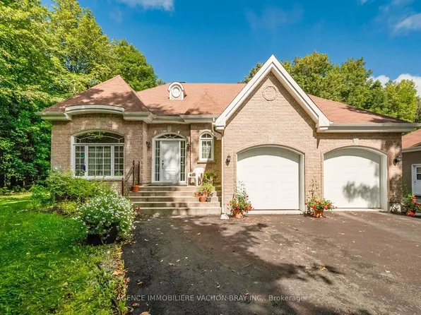 20233 Maple Rd, South Glengarry, ON K0C 2J0