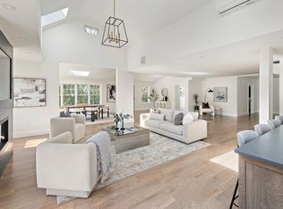 124 Lovejoy Rd, Andover, MA 01810