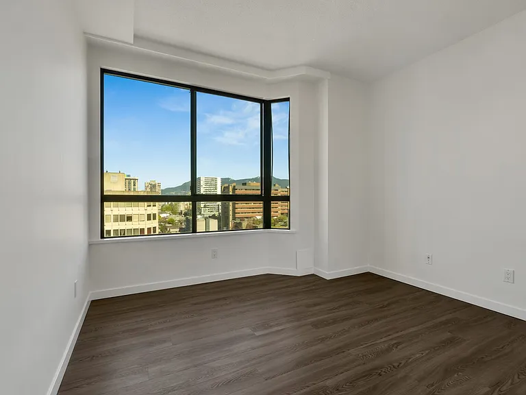 1200 Hornby St #1022 — Photo 13