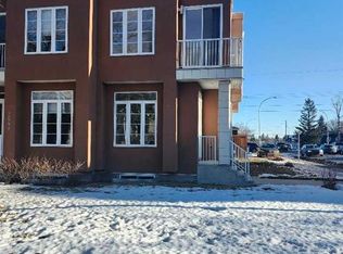 3680 W 26th Ave SW, Calgary, AB T3E 0N7