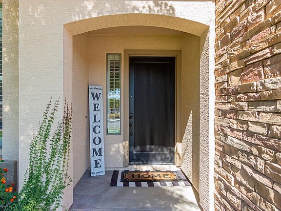 4th image of 3066 E San Angelo Ave