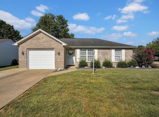 1909 Seasons Ridge Blvd, Evansville, IN