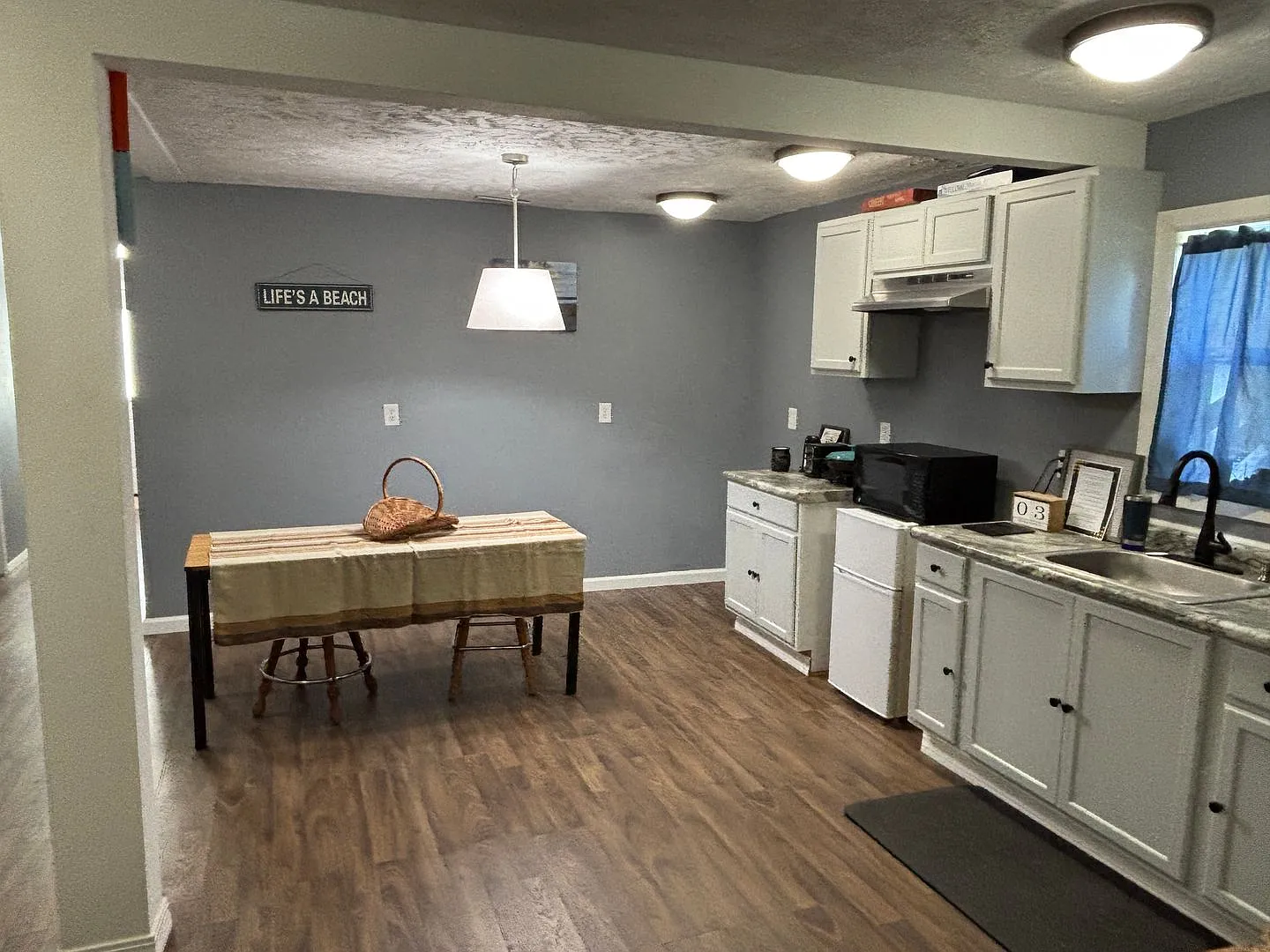 3bed/1 bath — Photo 4