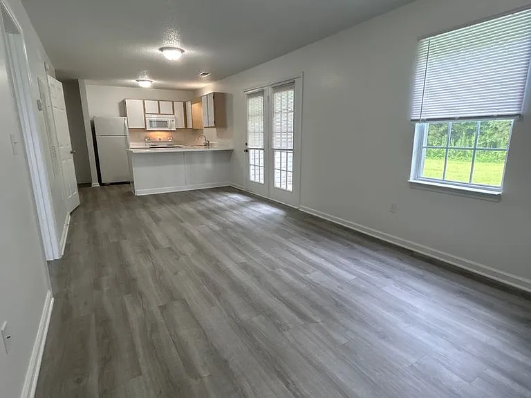 Arlington Apartments — Photo 135