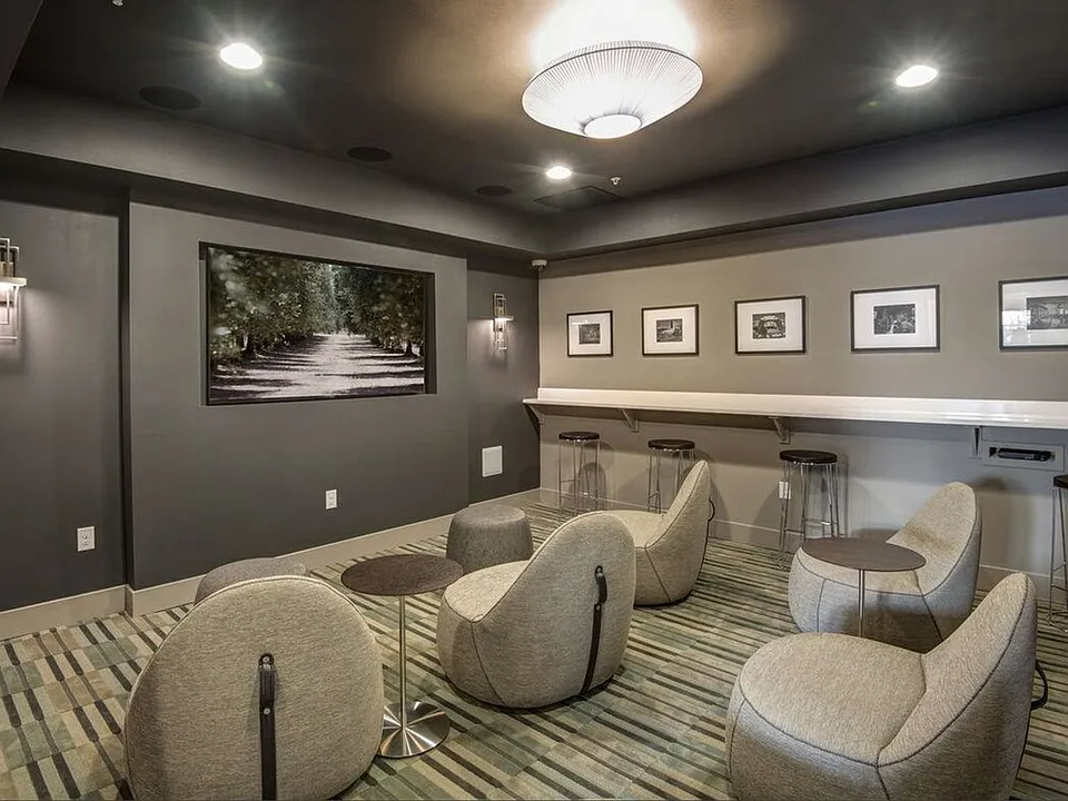 Building's Lounge