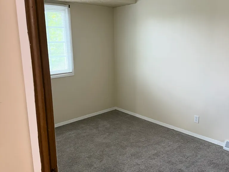 5020 Southwood Cir — Photo 1