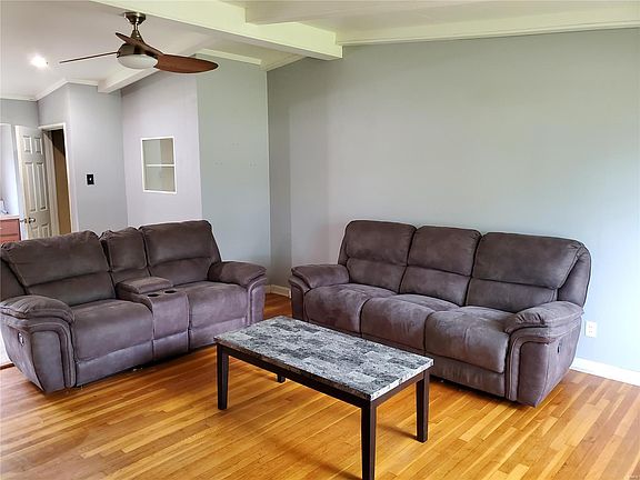 2nd image of 9931 Cambria Ct